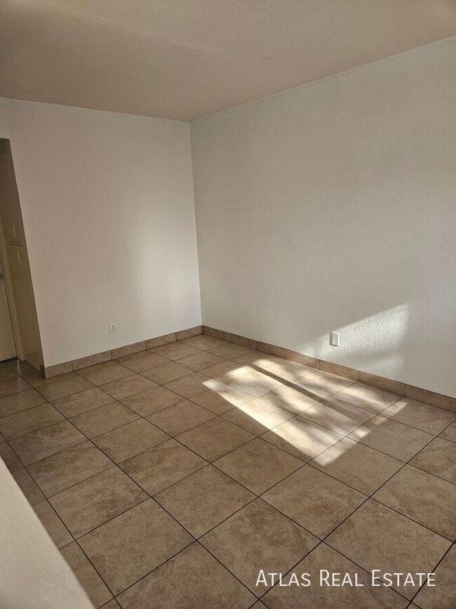 Photo - 111 N Phyllis-202 Apartment