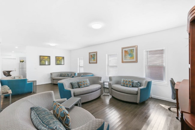 Building Photo - 15 Hawley St