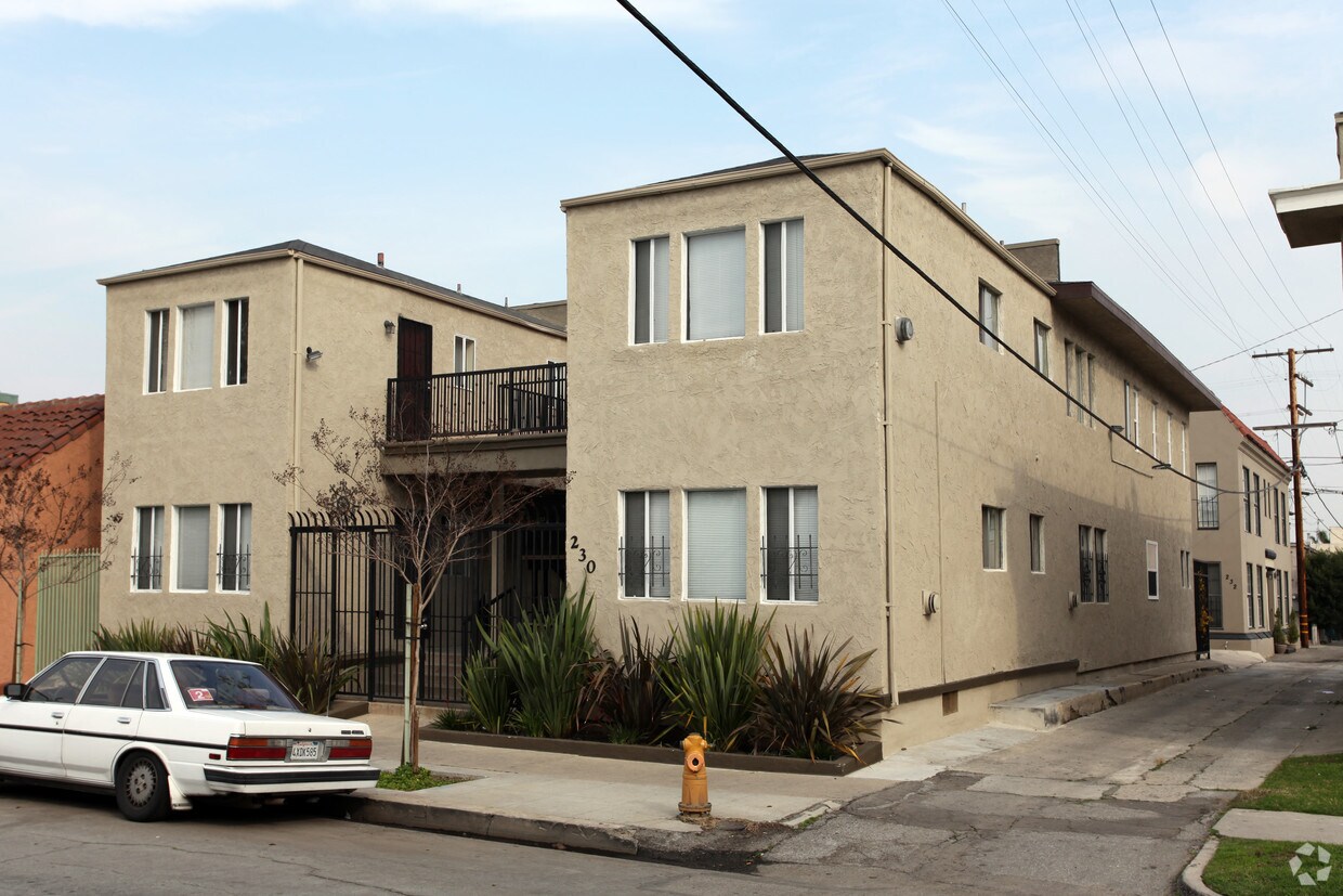 Primary Photo - 230-232 Lime Ave