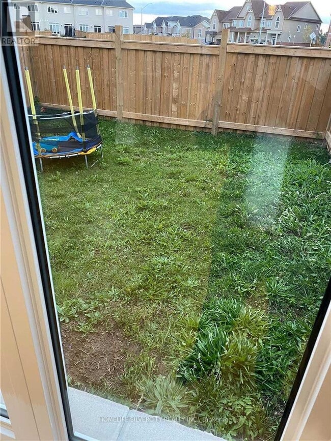 Building Photo - 30 Porter Dr