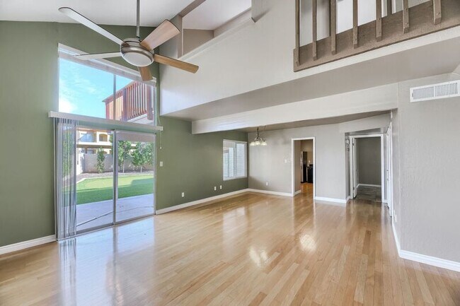 Building Photo - 1703 S Torre Molinos Cir