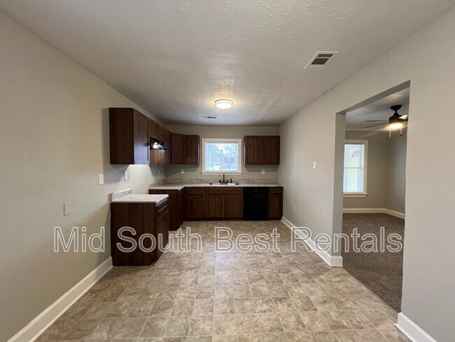 Foto del edificio - 610 E Frank Ave