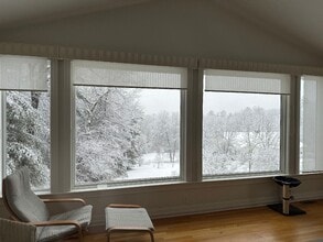 Building Photo - 10 Cortland Dr