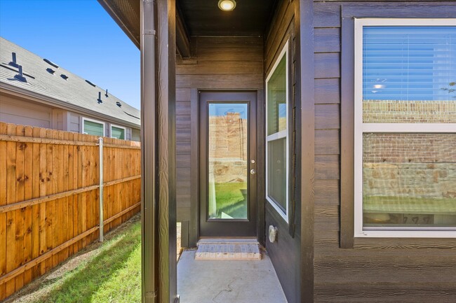Patio interior - 605 Presidio St