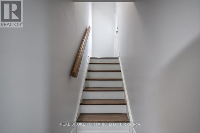 Building Photo - 159 Beech St