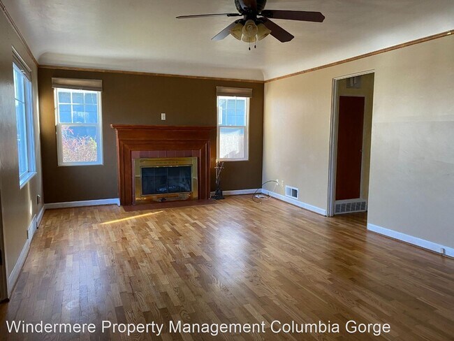 Foto del edificio - 3 br, 2 bath House - 418 E. 13th Street