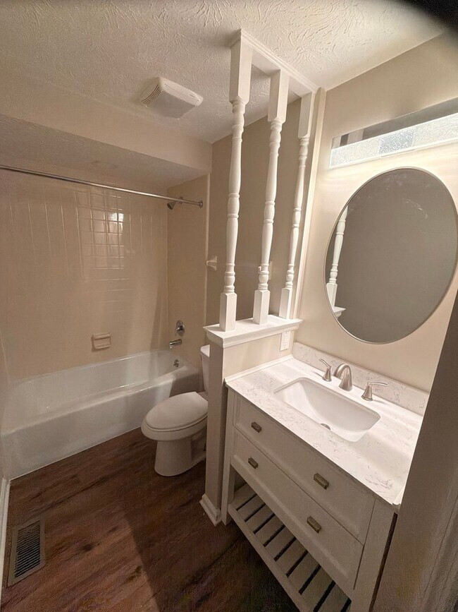 Foto del edificio - Rosehaven1325