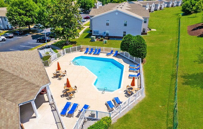 Foto del edificio - Willow Creek Apartments