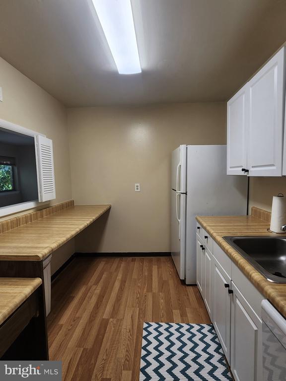 Foto del edificio - 12215 Braxfield Ct