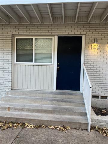 Building Photo - 5014 San Jacinto St