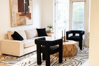 Building Photo - 2505 Thornton Rd