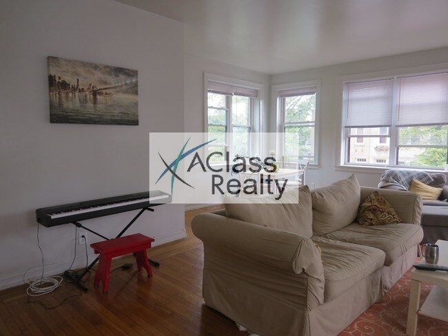 Foto del edificio - 3040 36th St