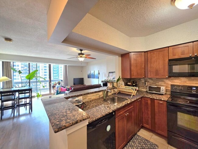 Foto del edificio - 5505 Seminary Rd