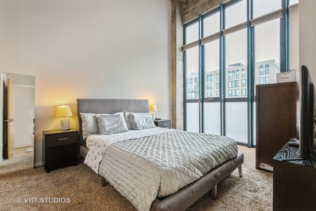 Foto del edificio - 321 S Sangamon St