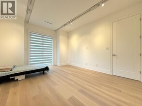 Building Photo - 10480 No. 4 Road