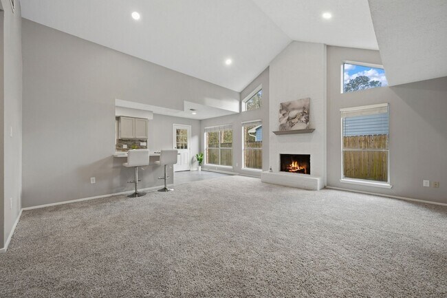 Foto del edificio - 17318 Broken Back Dr