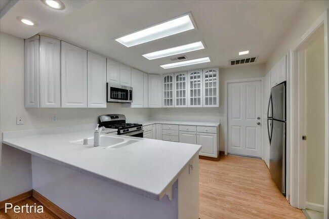 Foto del edificio - 3 br, 2.5 bath House - 777 Hollenbeck Aven...