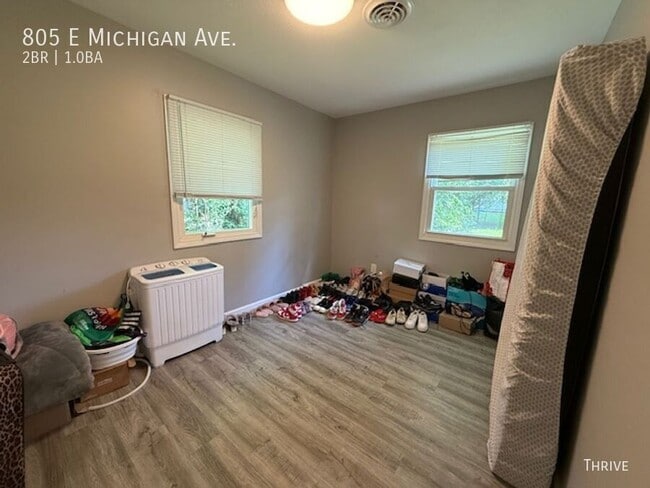 Foto del edificio - 805 E Michigan Ave