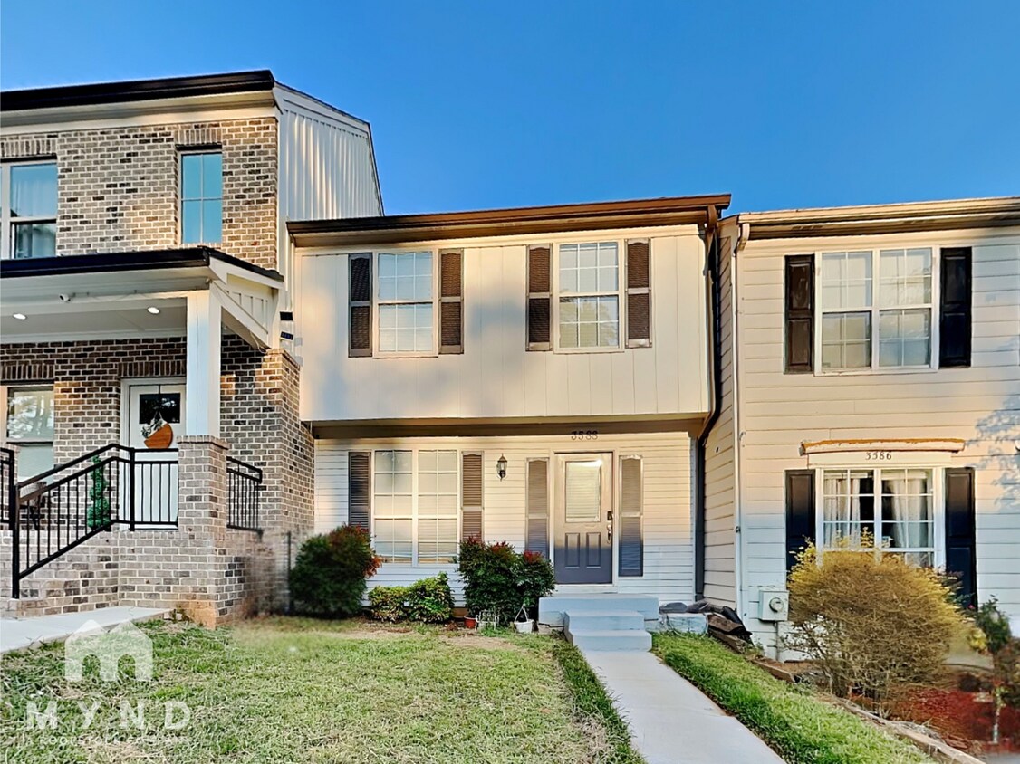 Foto principal - 3588 Kennesaw Station Dr