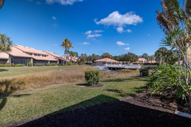 Foto del edificio - 216 Old Meadow Way