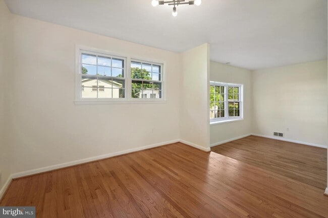 Building Photo - 11828 Enid Dr