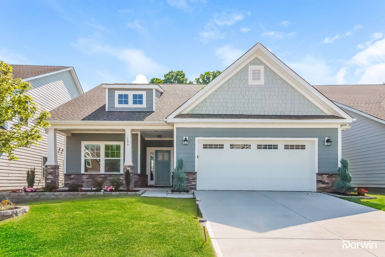 Primary Photo - 186 Canada Drive, Statesville, NC 28677