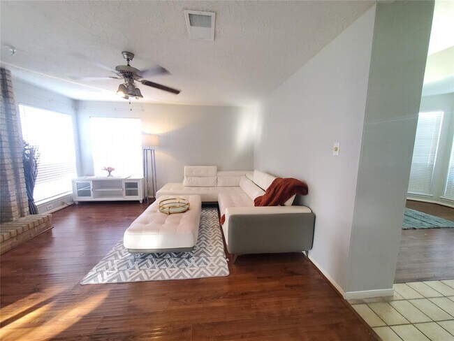Building Photo - 3122 Settlers Way Blvd
