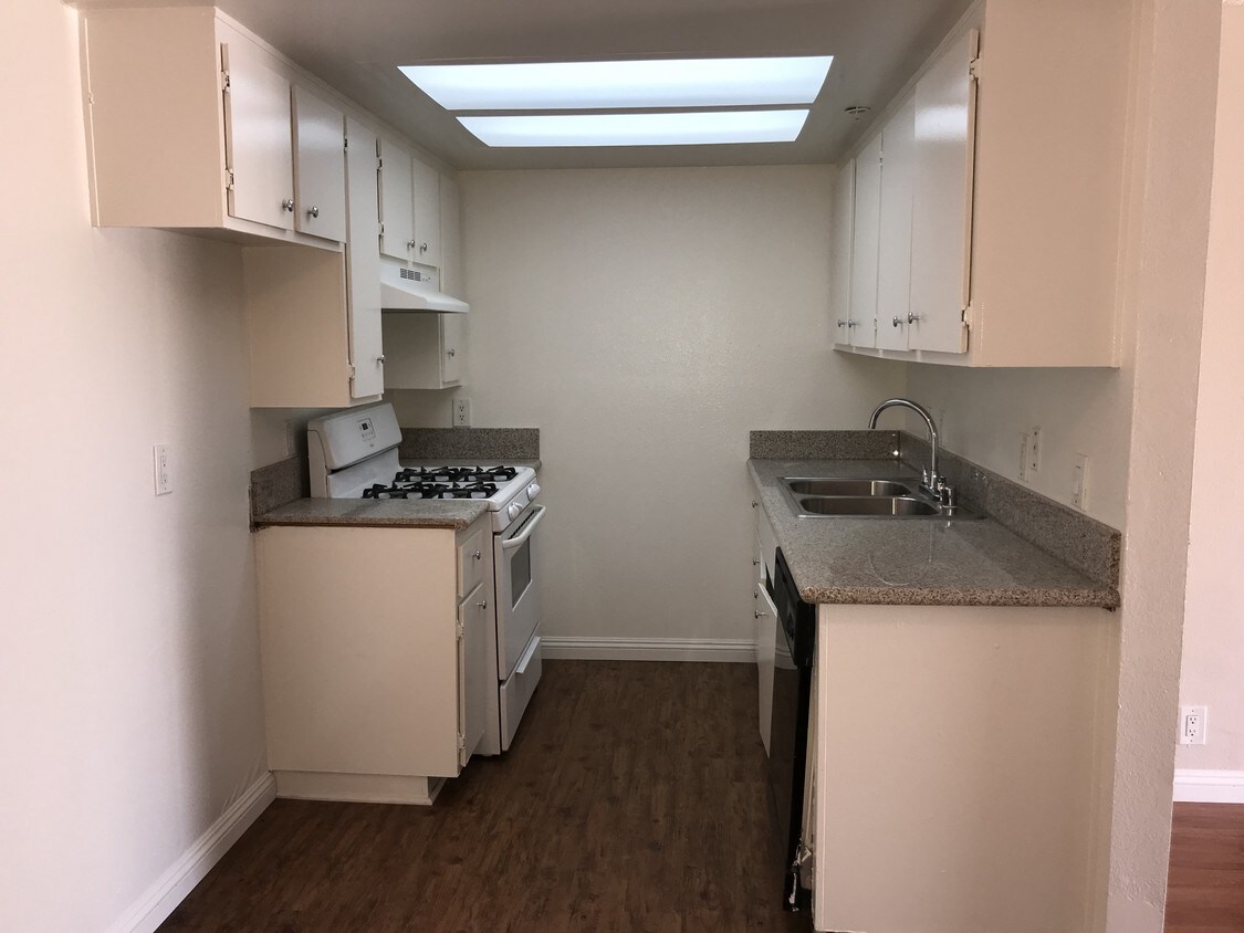 16296 Merrill Ave, Fontana, CA 92335 Apartments in Fontana, CA