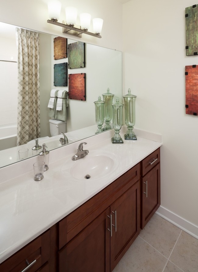 River Oaks Apartments Woodbridge, VA