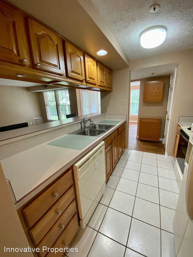 Building Photo - 2 br, 1 bath House - 627 Deering Road #2B
