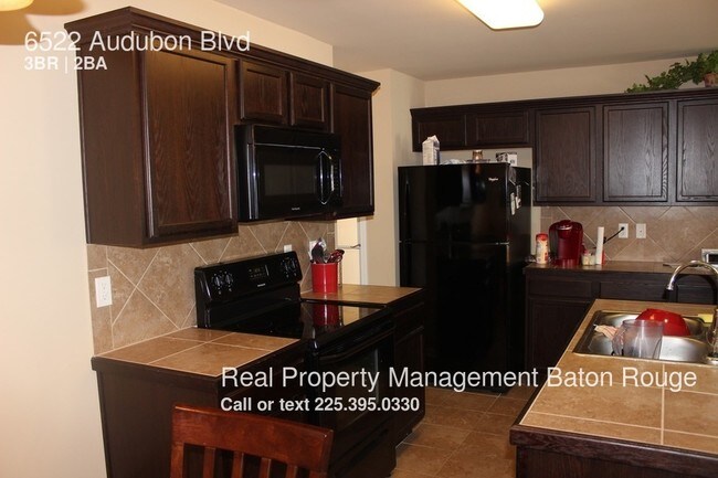 Building Photo - 6522 Audubon Blvd