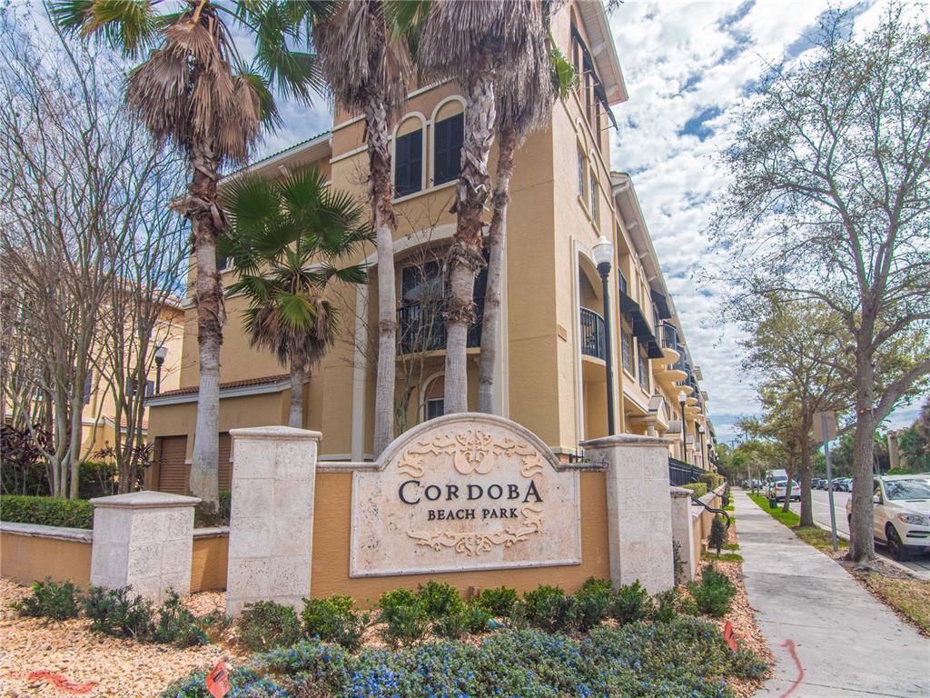 Foto principal - 126 S Obrien St