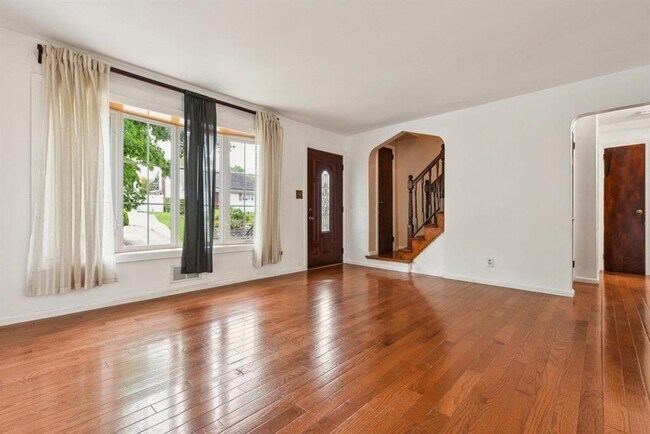 Foto del edificio - 482 S Elm St