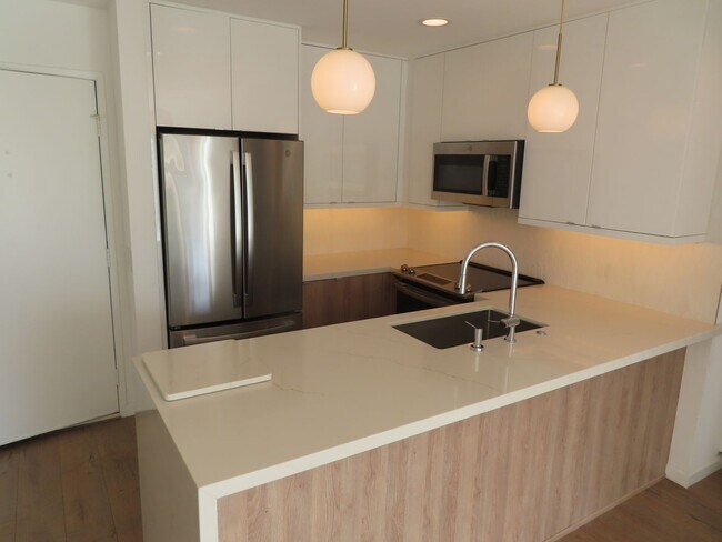 Foto del edificio - Perfectly located 2 bed, 2 bath condo in San Diego's Bay Ho area