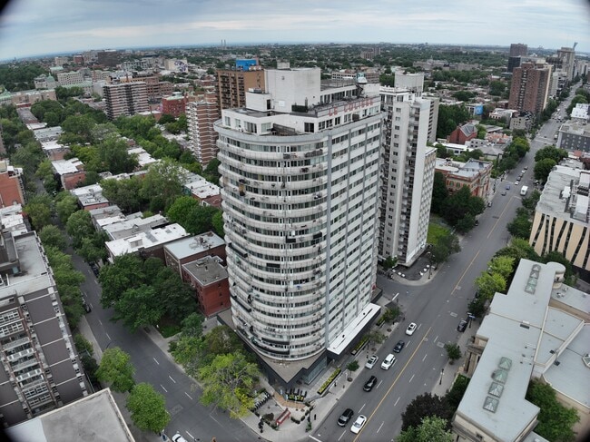 3D Exterior - 235 Sherbrooke