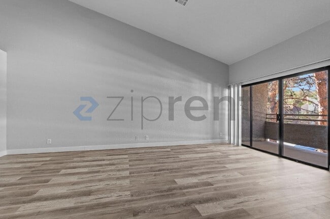Building Photo - Unit 203