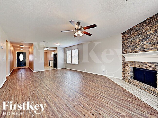 Building Photo - 8812 Sagebrush Trail