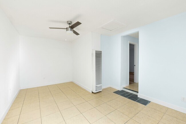 Building Photo - 2165 Sepulveda Ave