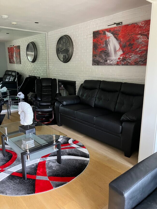 Foto del edificio - 883 Weirs Blvd