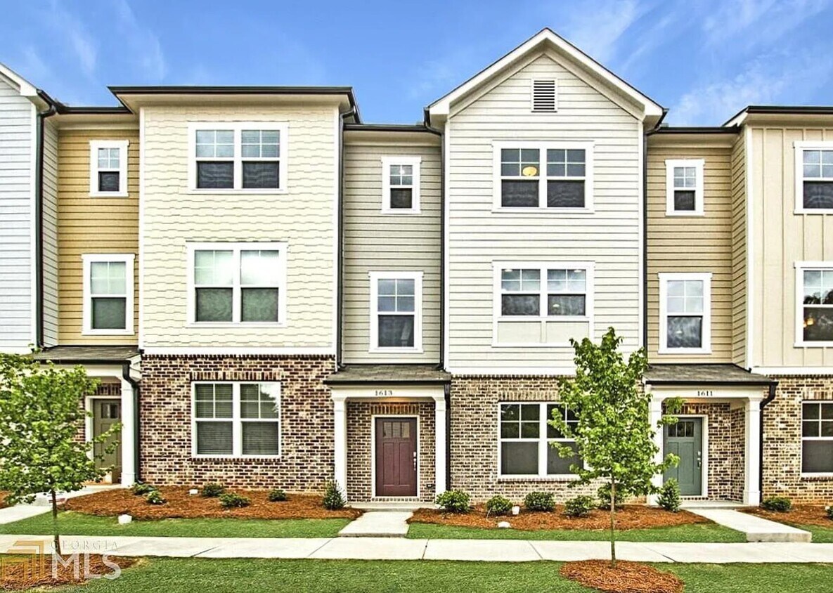 1613 Falcon Crst Wy, Decatur, GA 30032 Townhome Rentals in Decatur GA
