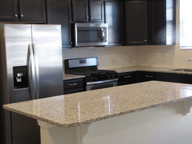 Building Photo - 851 Bristol Bridge Dr