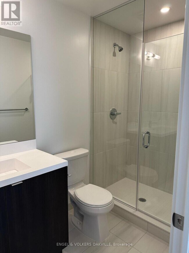 Photo du bâtiment - 10 Eva Rd