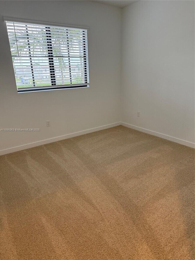 Foto del edificio - 5028 Elderberry St