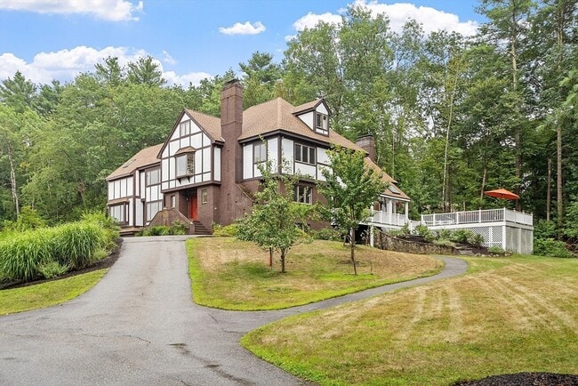 Building Photo - 34 Wildmeadow Rd