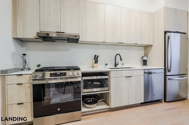 Foto del edificio - 2623 Keene St