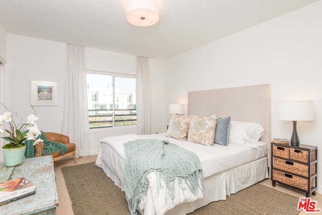 Foto del edificio - 3109 Strongs Dr