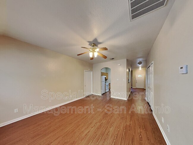 Foto del edificio - 8823 Pensive Dr