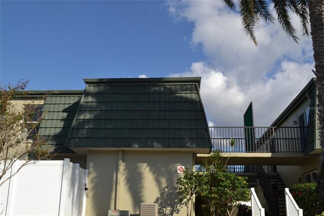 Building Photo - 1799 N Highland Ave