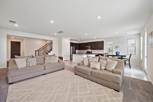 Foto del edificio - 17303 Rock Willow Ln