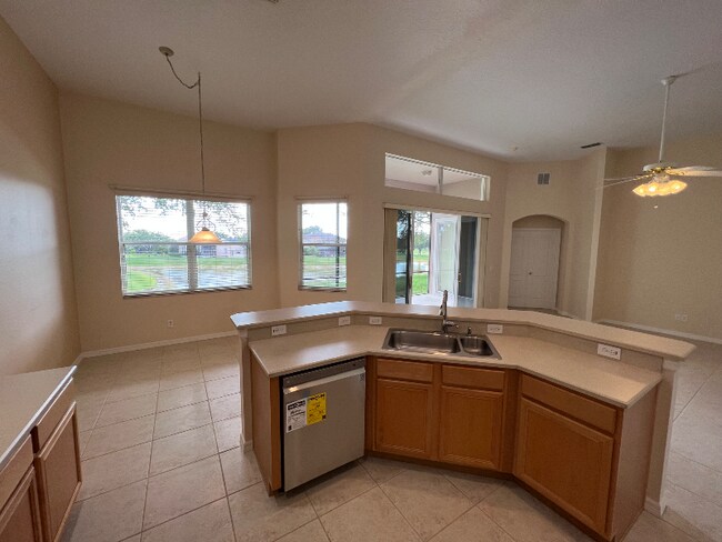 Foto del edificio - 4000 Liberty Hill Dr